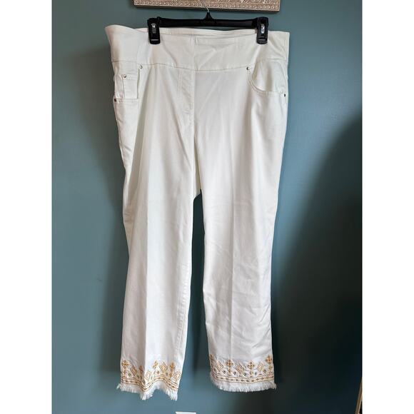 Ruby Road Missy Keep It Natural White Embellished Ankle Pant NWT - Picture 6 of 9